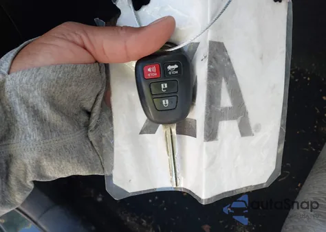 2015 Toyota Camry Se z USA, uszkodzony, nr VIN 4T1BF1FK7FU016232